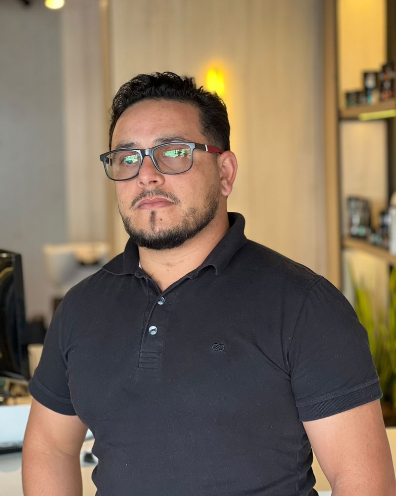 Rodrigo, barbeiro da Urban Cut